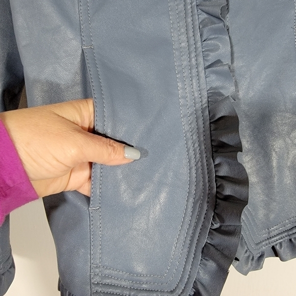 Hot in Hollywood Vegan Blue Faux Leather Jacket Ruffles Size Small - Picture 6 of 16